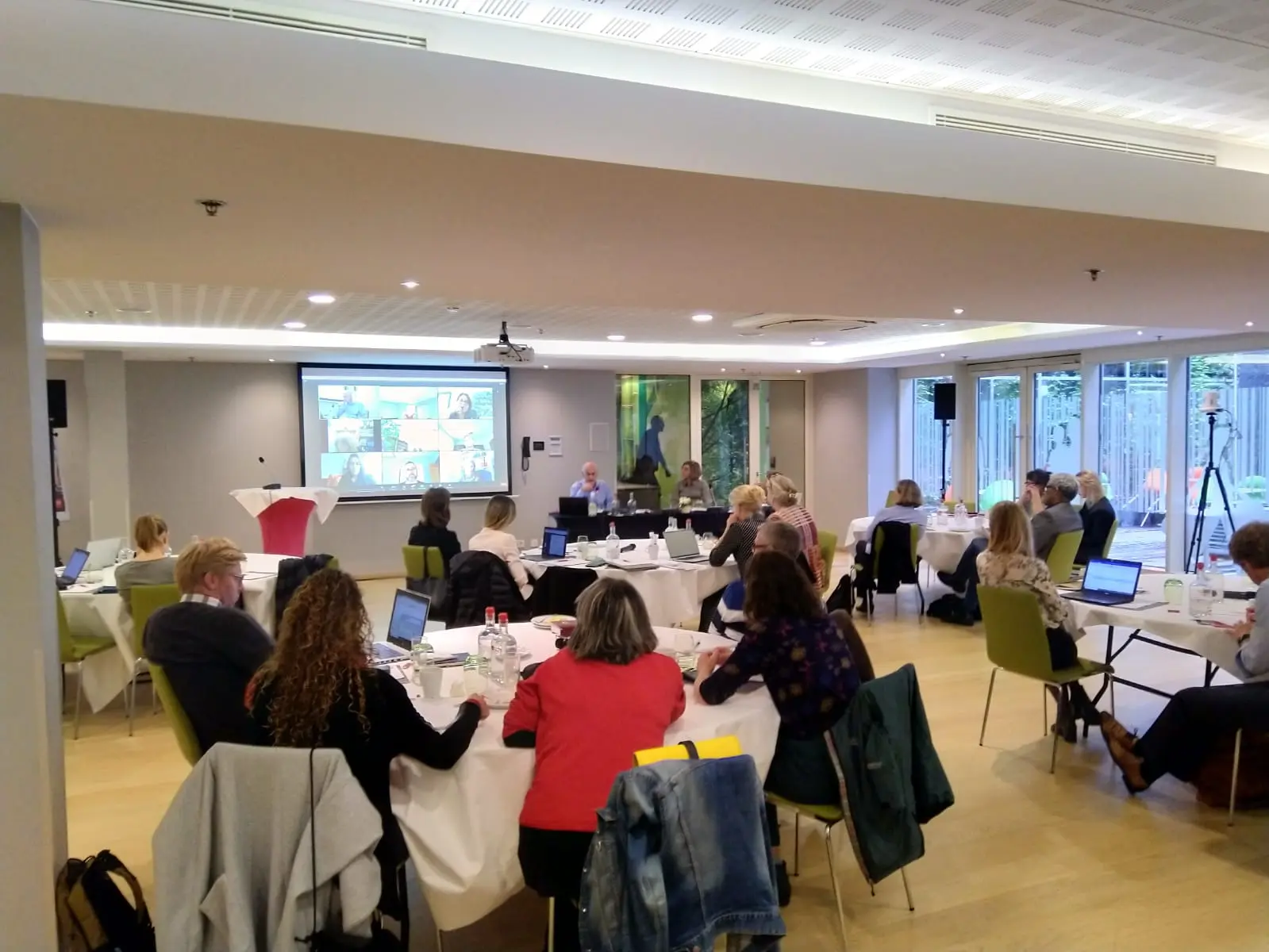 Image for 4th Network Meeting & Launch of the guide "Children on the Move"